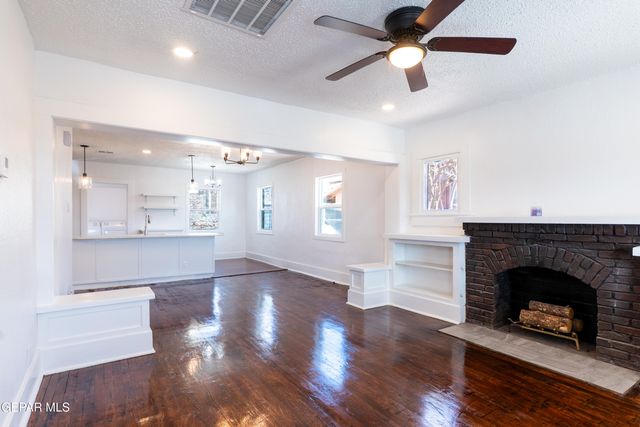 2705 PORTLAND Avenue, El Paso, TX 79930