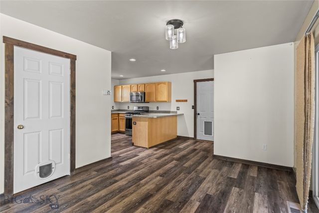 618 N River Rock Drive, Belgrade, MT 59714