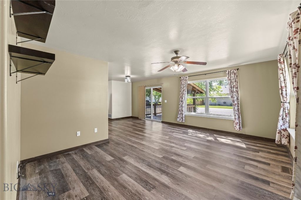 618 N River Rock Drive, Belgrade, MT 59714 photo 5