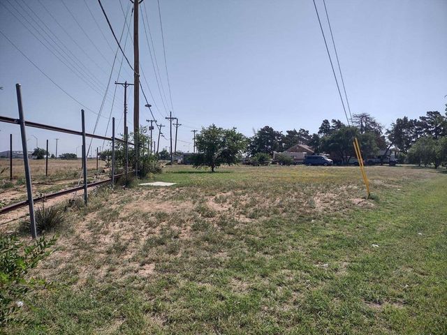 3315 E 4th Street, Lubbock, TX 79403