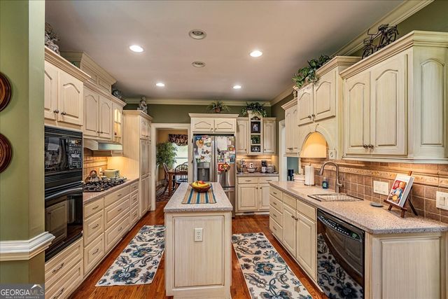 1058 Snip Dillard Road, Monroe, GA 30656