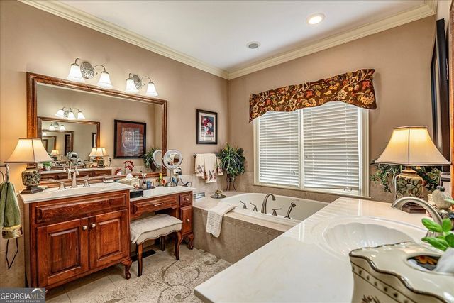 1058 Snip Dillard Road, Monroe, GA 30656