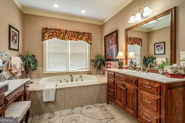 1058 Snip Dillard Road, Monroe, GA 30656