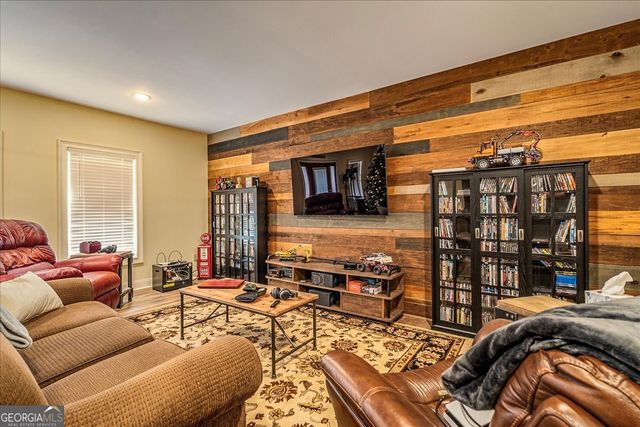 1058 Snip Dillard Road, Monroe, GA 30656