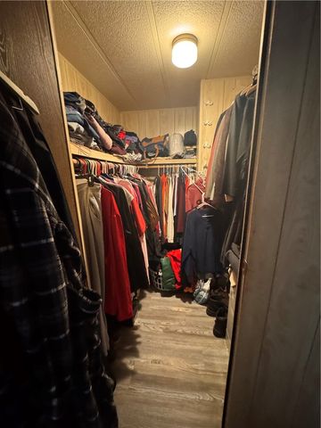 4144 W Abrigo Drive, Golden Valley, AZ 86413