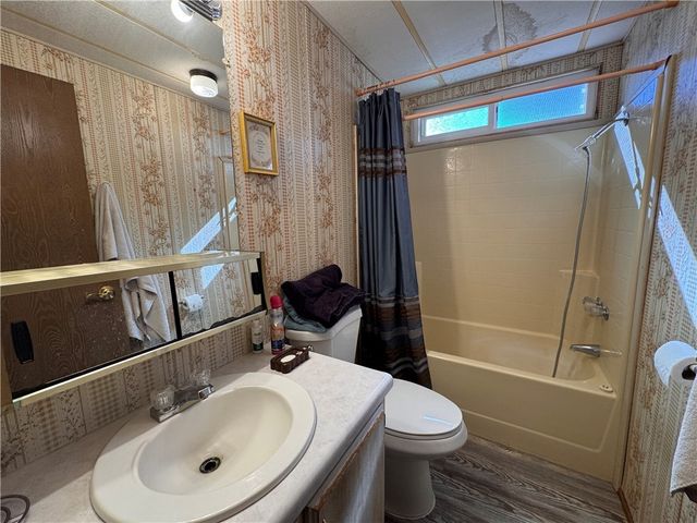 4144 W Abrigo Drive, Golden Valley, AZ 86413