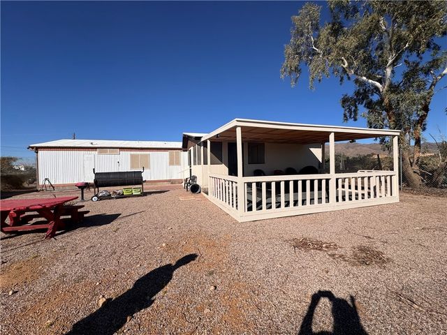 4144 W Abrigo Drive, Golden Valley, AZ 86413