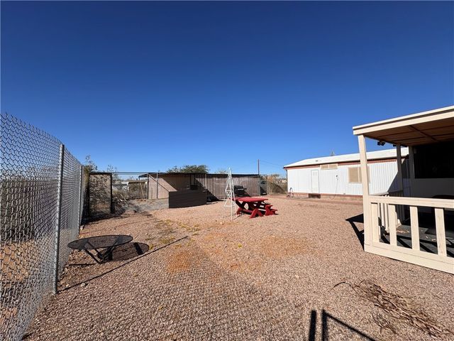 4144 W Abrigo Drive, Golden Valley, AZ 86413