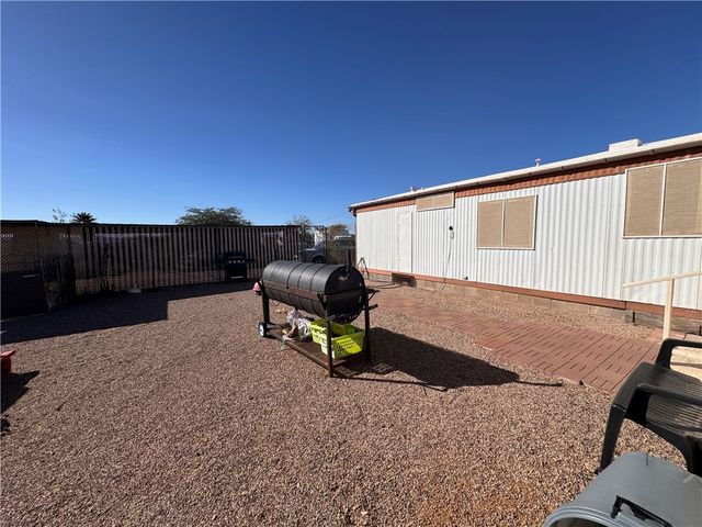 4144 W Abrigo Drive, Golden Valley, AZ 86413