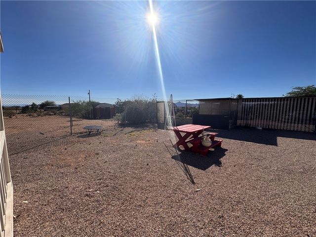 4144 W Abrigo Drive, Golden Valley, AZ 86413