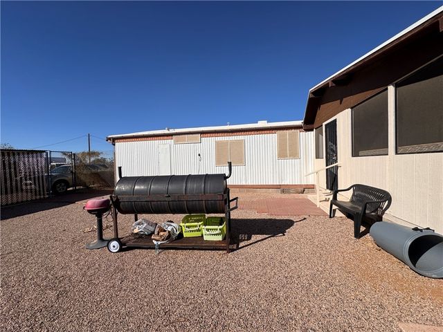 4144 W Abrigo Drive, Golden Valley, AZ 86413