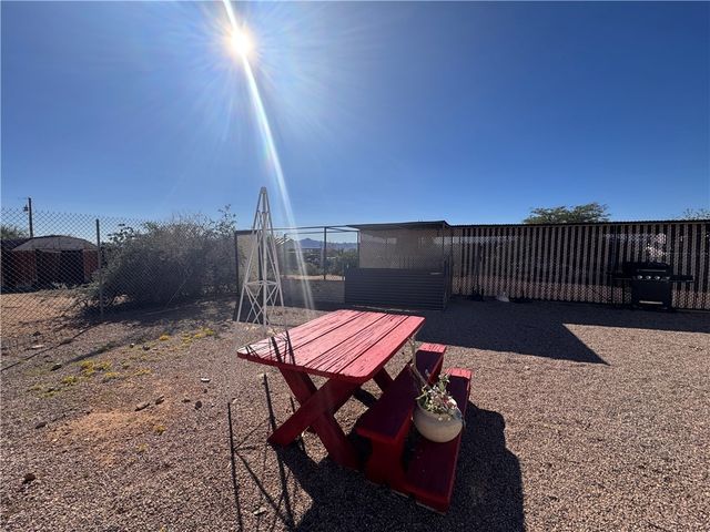 4144 W Abrigo Drive, Golden Valley, AZ 86413