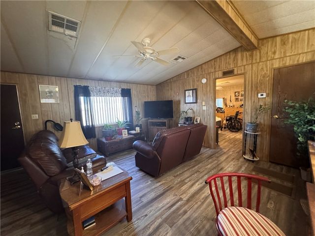 4144 W Abrigo Drive, Golden Valley, AZ 86413