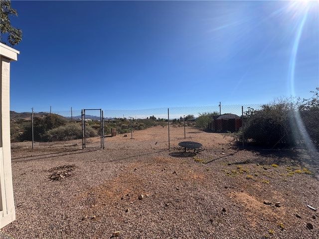 4144 W Abrigo Drive, Golden Valley, AZ 86413