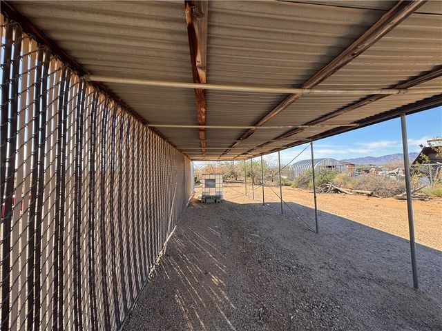 4144 W Abrigo Drive, Golden Valley, AZ 86413