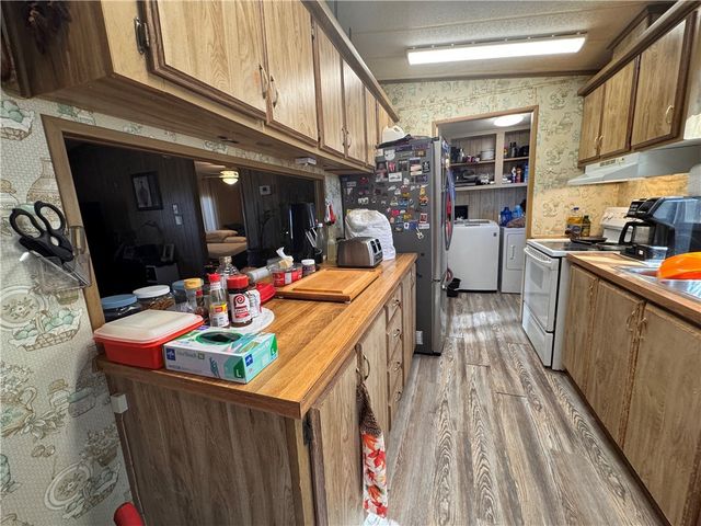 4144 W Abrigo Drive, Golden Valley, AZ 86413