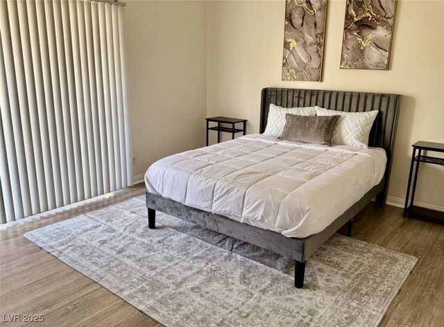 544 Oakbrook Lane, Las Vegas, NV 89169