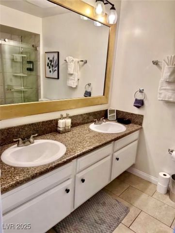 544 Oakbrook Lane, Las Vegas, NV 89169