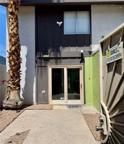 544 Oakbrook Lane, Las Vegas, NV 89169