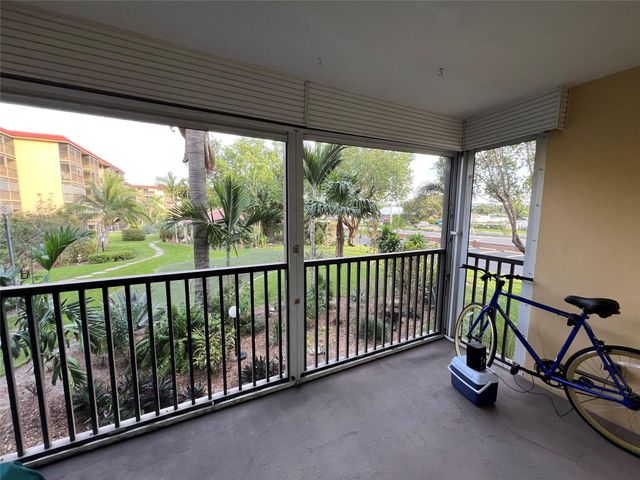 2601 NE 14th Street Cswy 222, Pompano Beach, FL 33062