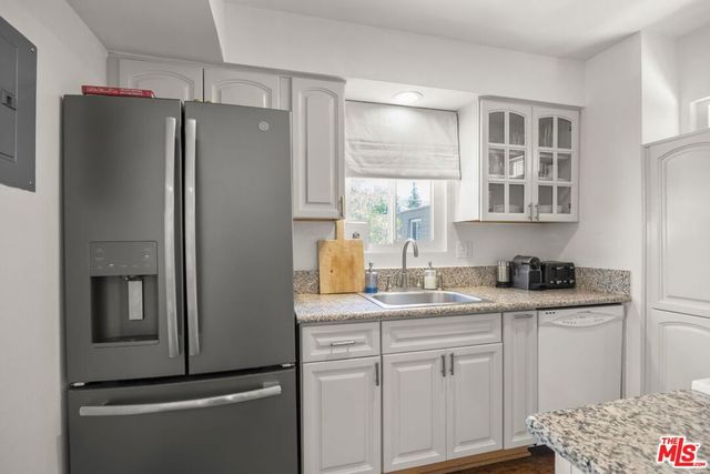 27462 Country Glen Road, Agoura Hills, CA 91301