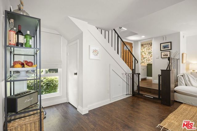 27462 Country Glen Road, Agoura Hills, CA 91301