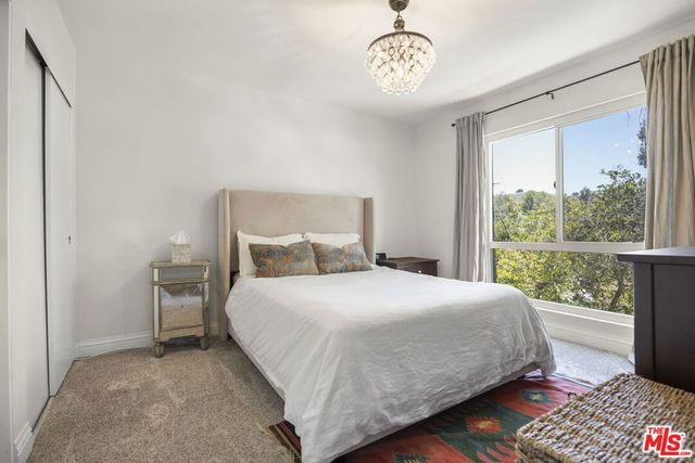 27462 Country Glen Road, Agoura Hills, CA 91301