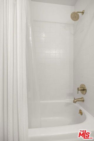 27462 Country Glen Road, Agoura Hills, CA 91301