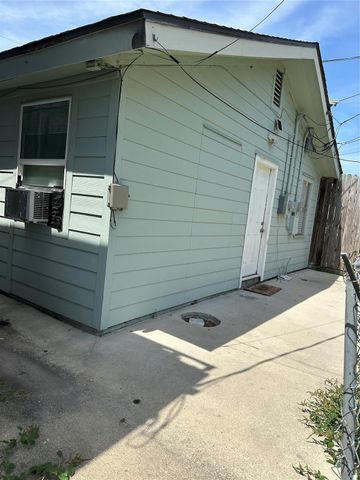 528 Kentucky Street, Houston, TX 77587