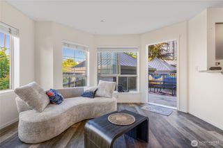 1125 E Olive Street #202, Seattle, WA 98122