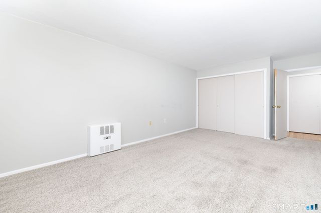 887 Farmington Avenue 6F, West Hartford, CT 06119