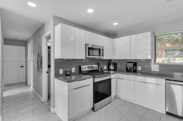 15100 NE 14th Court 15100, North Miami Beach, FL 33162