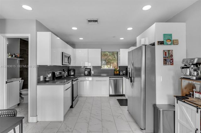 15100 NE 14th Court 15100, North Miami Beach, FL 33162
