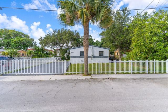 15100 NE 14th Court 15100, North Miami Beach, FL 33162