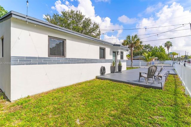 15100 NE 14th Court 15100, North Miami Beach, FL 33162