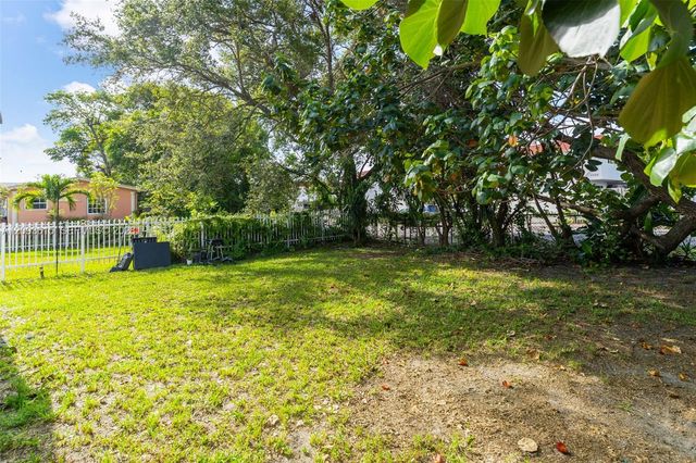 15100 NE 14th Court 15100, North Miami Beach, FL 33162