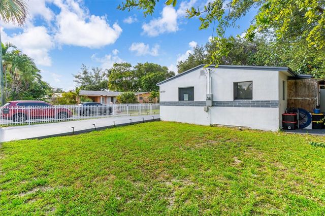 15100 NE 14th Court 15100, North Miami Beach, FL 33162