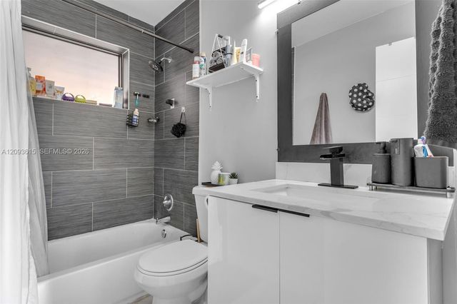 15100 NE 14th Court 15100, North Miami Beach, FL 33162