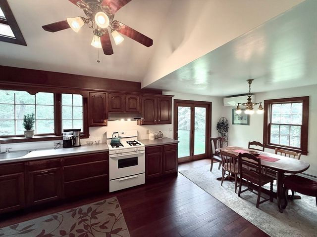 121 Kings Highway, Westhampton, MA 01027