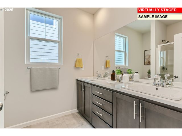 7386 Se Madrone St, Hillsboro, OR 97123