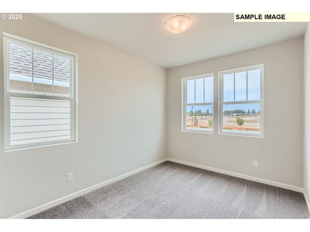 7386 Se Madrone St, Hillsboro, OR 97123