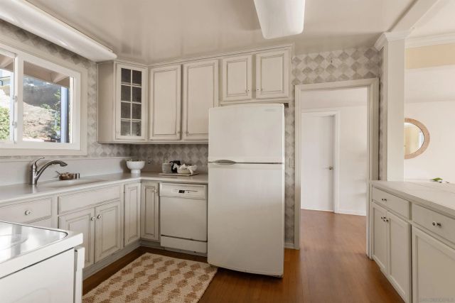 5421 Linda Rosa, La Jolla, CA 92037