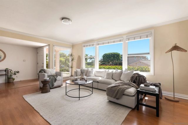 5421 Linda Rosa, La Jolla, CA 92037