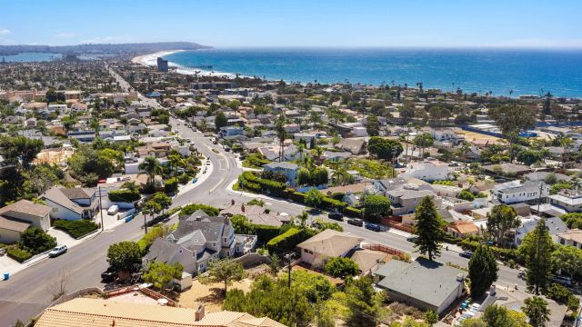 5421 Linda Rosa, La Jolla, CA 92037