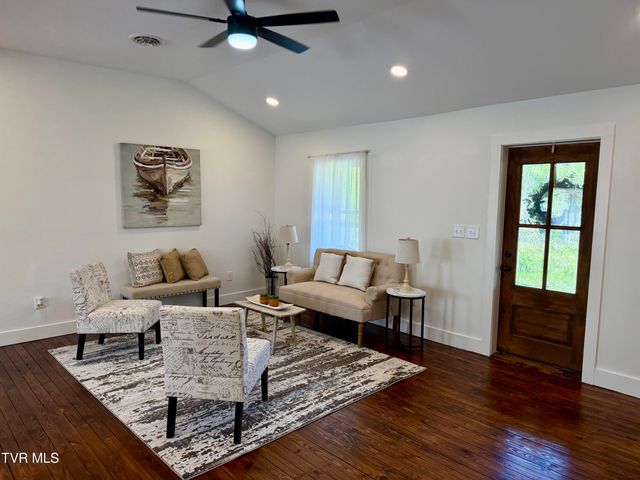509 Island Road, Bristol, VA 24201