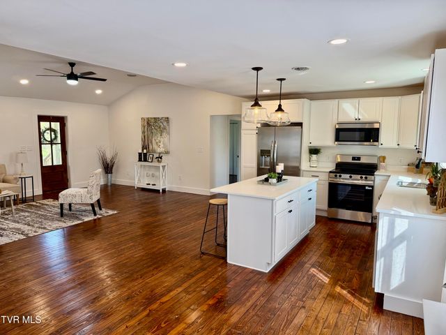 509 Island Road, Bristol, VA 24201