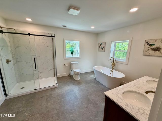 509 Island Road, Bristol, VA 24201