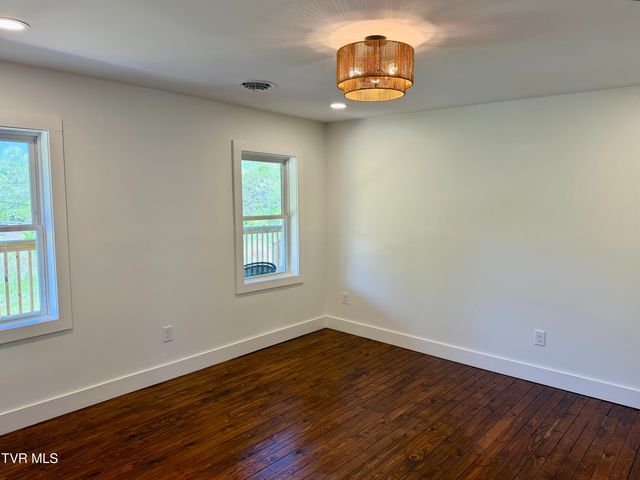 509 Island Road, Bristol, VA 24201
