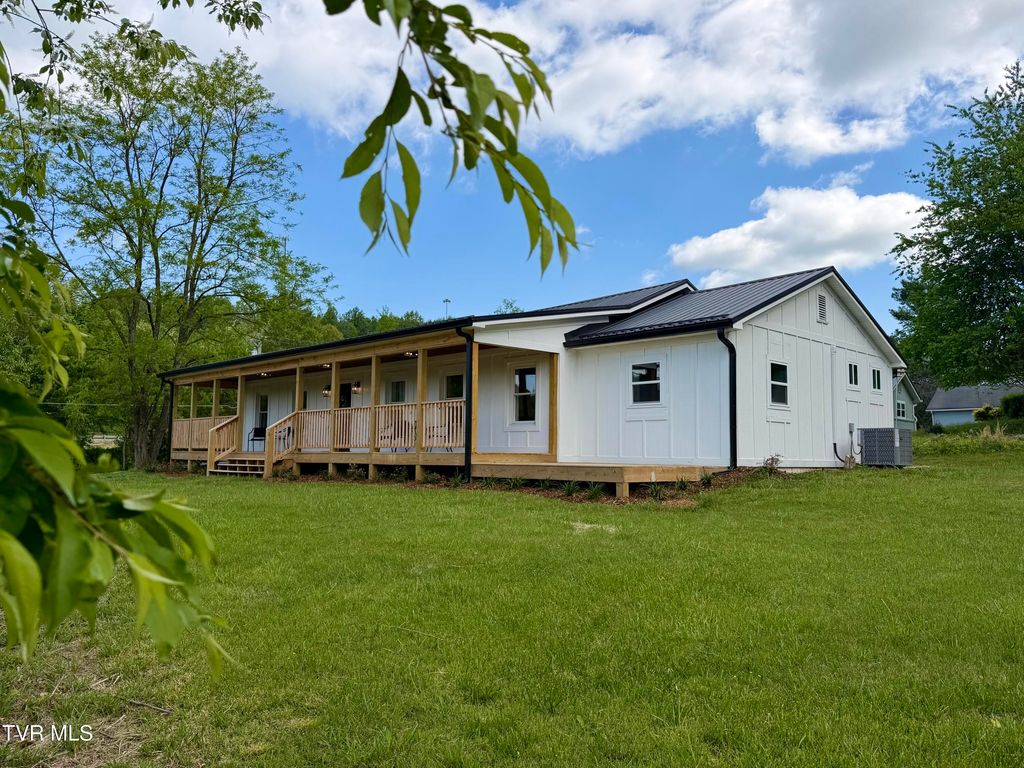 509 Island Road, Bristol, VA 24201