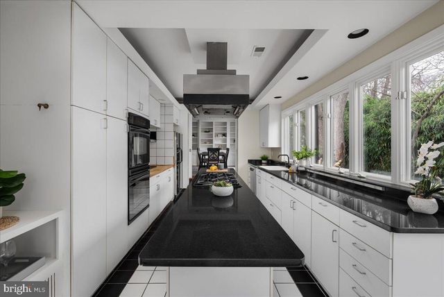 7953 BOLLING DR, Alexandria, VA 22308